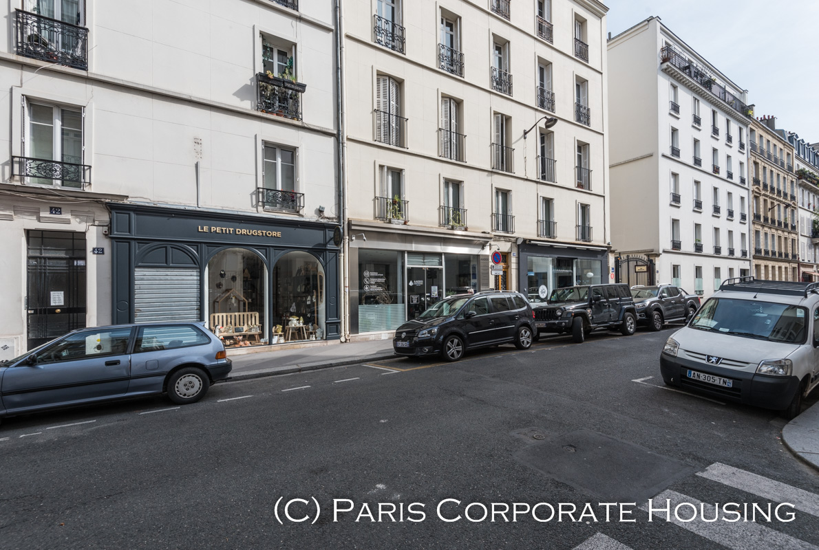 126 Rue Perronet 92200 Neuilly Sur Seine Rue Perronet - 2 Bedrooms - Furnished
