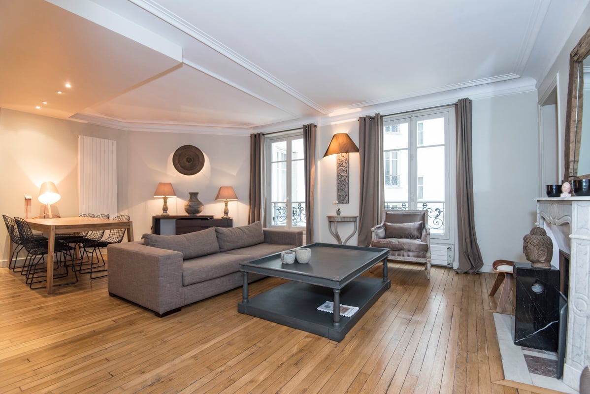 Appartement Rue Saint-Sulpice à Paris