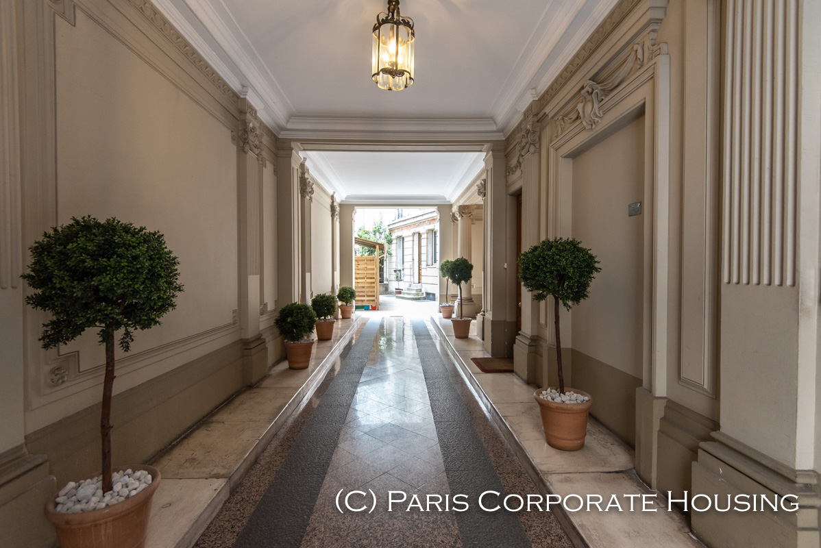 Rue de Villersexel 2 Bedrooms Furnished