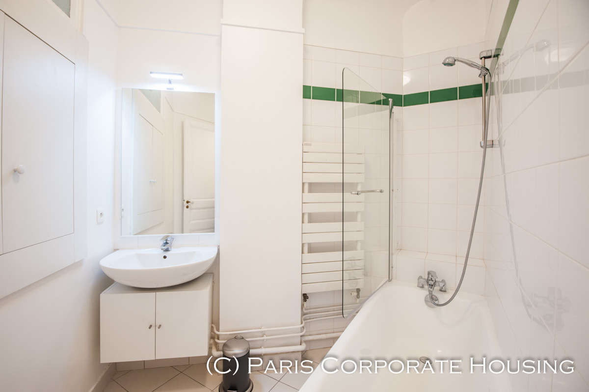 Rue de Boulainvilliers 4 Bedrooms Furnished